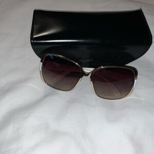 Gently Loved Marc by Marc Jacobs MMJ082/S Ladies Sunglasses White & Gold